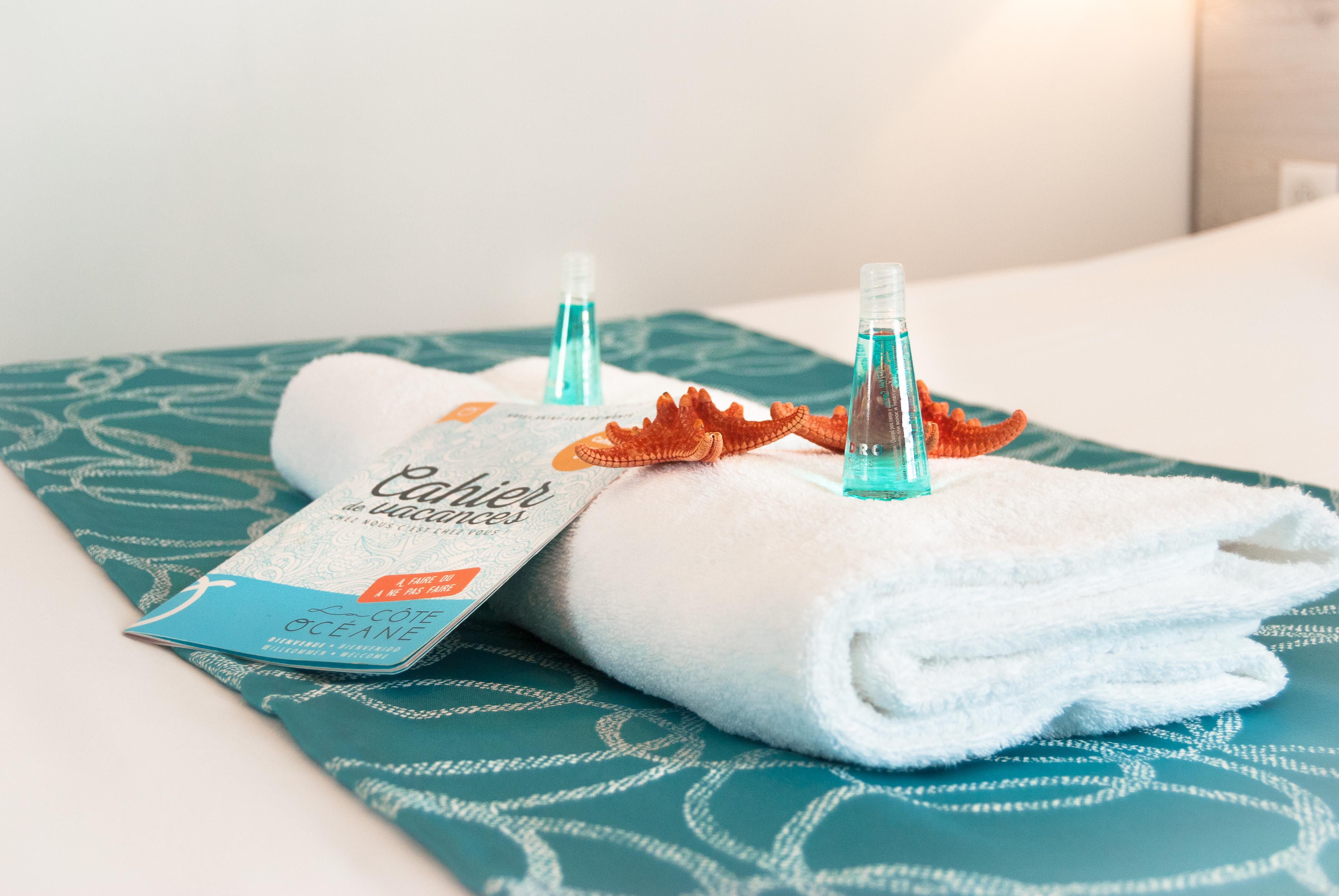 Hotel La Cote Oceane- 250 M Plage 圣让-德蒙 外观 照片